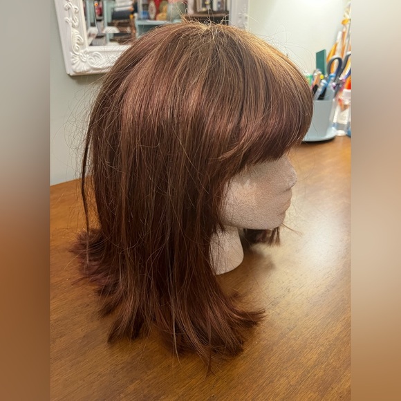 Fun wig with bangs - Picture 2 of 7